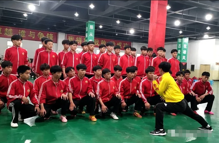 正规河南小龙少林学校招生标准及费用