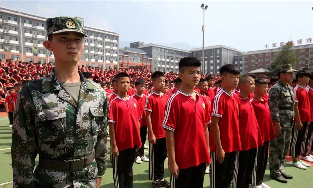 送孩子去嵩山小龙少林武校学少林功夫好吗？