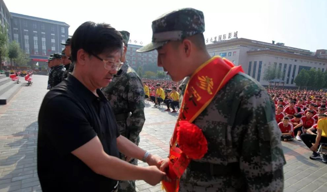 嵩山小龙少林学校可以直接报特种部队吗？