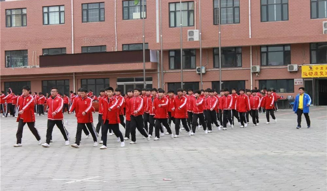 去河南嵩山小龙少林武校上初中可以办学籍吗？