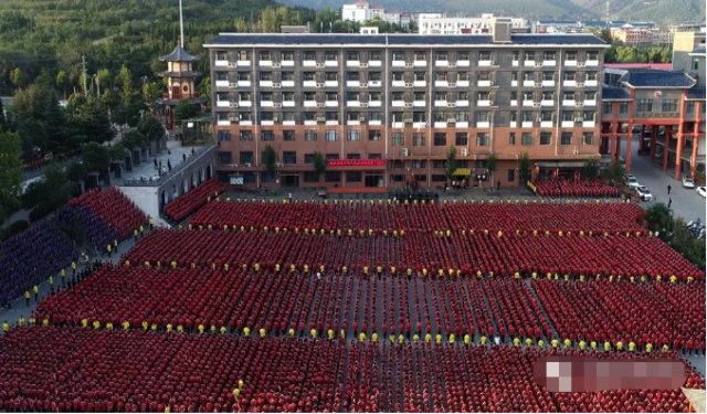 河南登封嵩山小龙少林武校报名条件是啥？河南嵩山小龙少林学校在哪里？