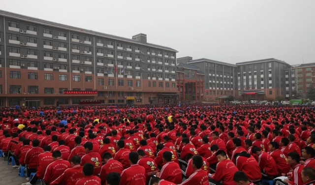 河南嵩山小龙少林武校招生年龄是多少？学武术有哪些好处？