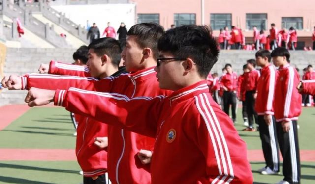 孩子在河南小龙少林学校多久可以探望一次？