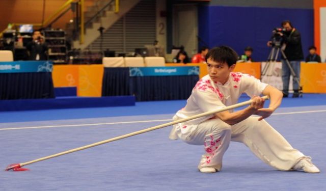 嵩山少林武校到底好不好？学习少林功夫苦不苦？