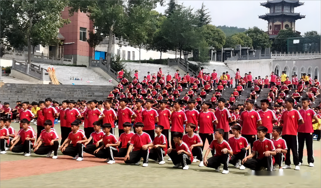 嵩山少林武校报名时有哪些注意事项？全国统一招生要求吗？