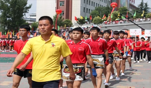 小孩送少林文武学校好吗？少林武校学费多少钱？