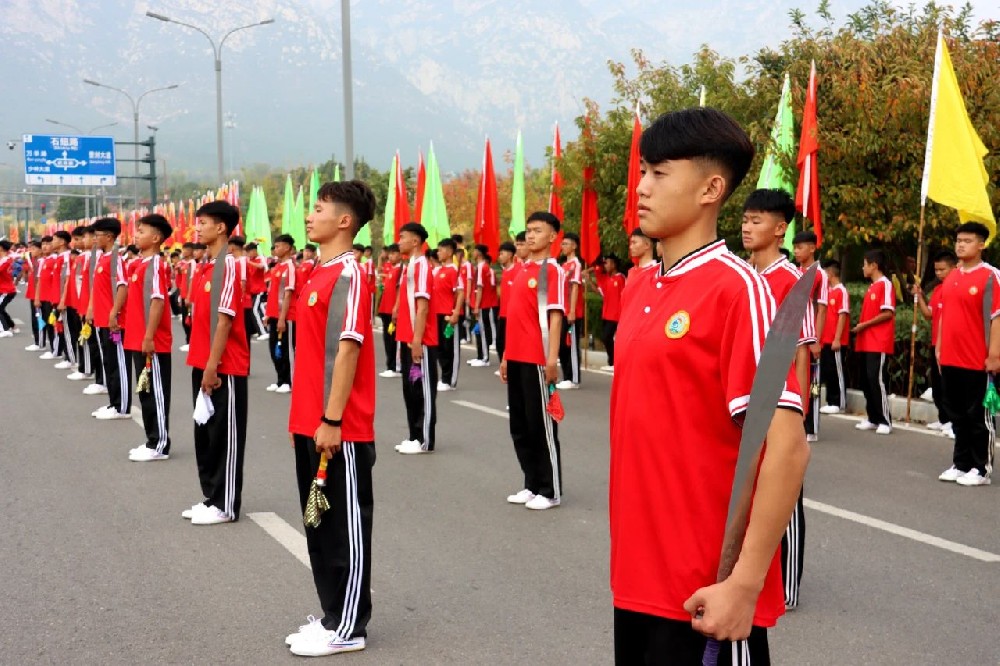 少林武校学费一年多少钱？探秘少林小龙武校2025年收费标准详解
