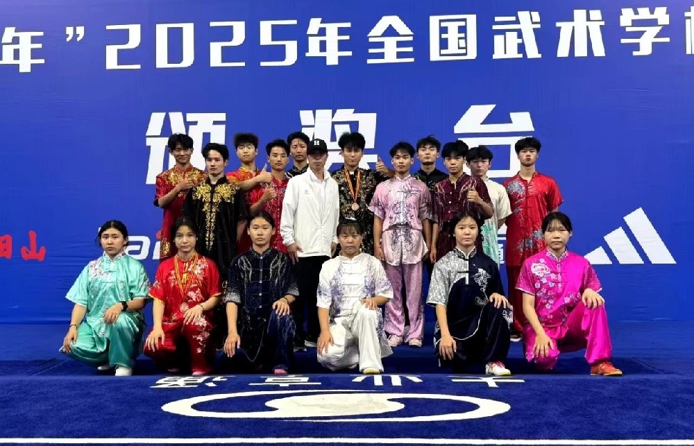 少林小龙武校在2025年全国武术学校套路锦标赛中荣膺3个国家一级运动员和6个国家二级运动员称号