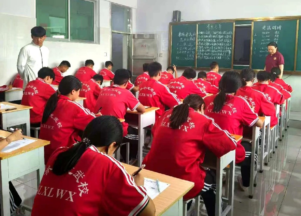 河南郑州登封嵩山小龙少林文武学校对文化课有影响吗