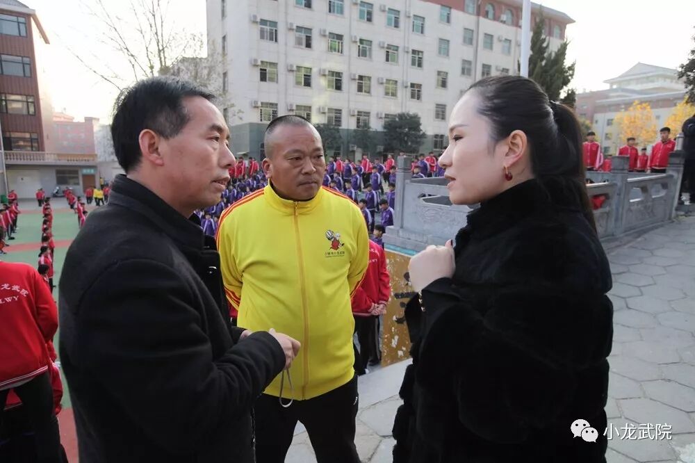 河南广播电视台“武术世界”频道《少年强中国强》春晚节目组在小龙武院采录镜头