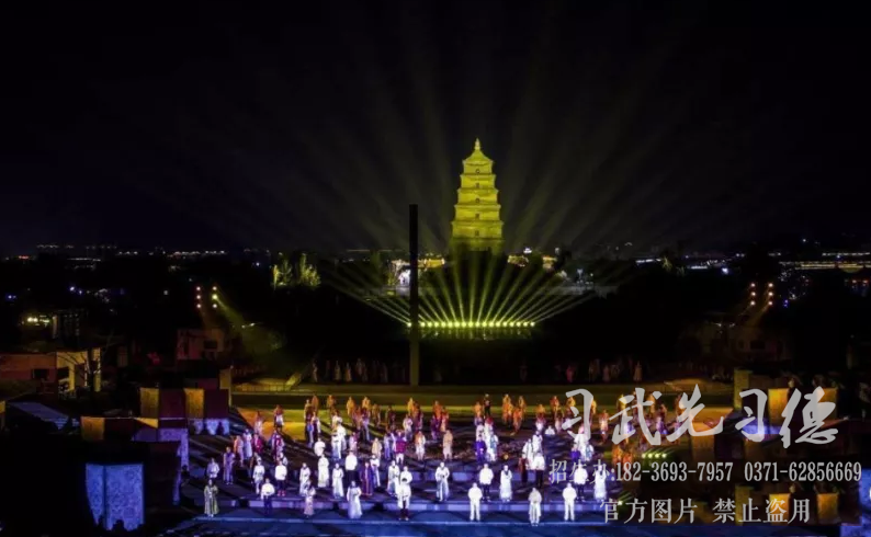 嵩山少林小龙武校表演团加盟《再回雁塔》在西安演绎元旦跨年祈福盛典