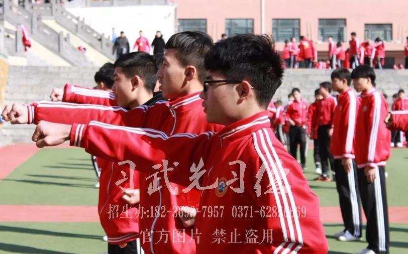 嵩山小龙少林武校有没有适合幼儿的班级？