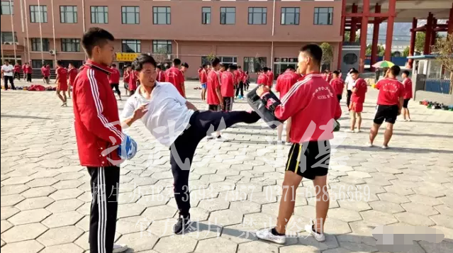嵩山小龙少林武术学校图片